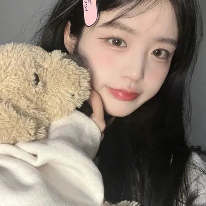 白桦林中的哨所